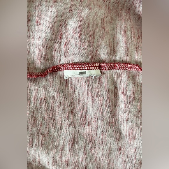 Abercrombie & Fitch Men's 2XL Long Sleeve T-Shirt Crew Neck Camping Cabin Red‎ - Picture 6 of 7